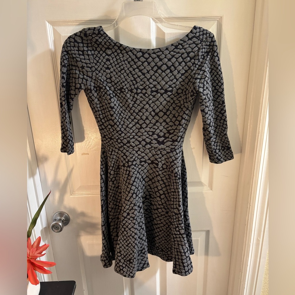 Ali Ra Charcoal Patterned Long Sleeve Dress w/ Flare Skirt, Size 0